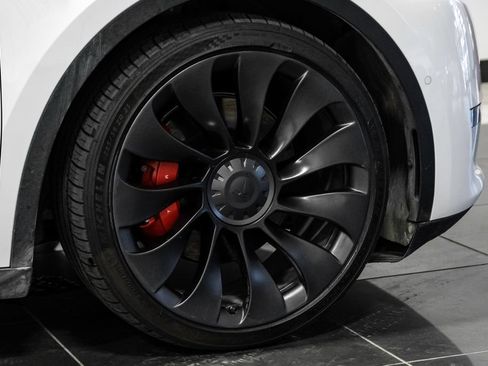 Used 2022 Tesla Model Y Performance AWD/4WD image 49