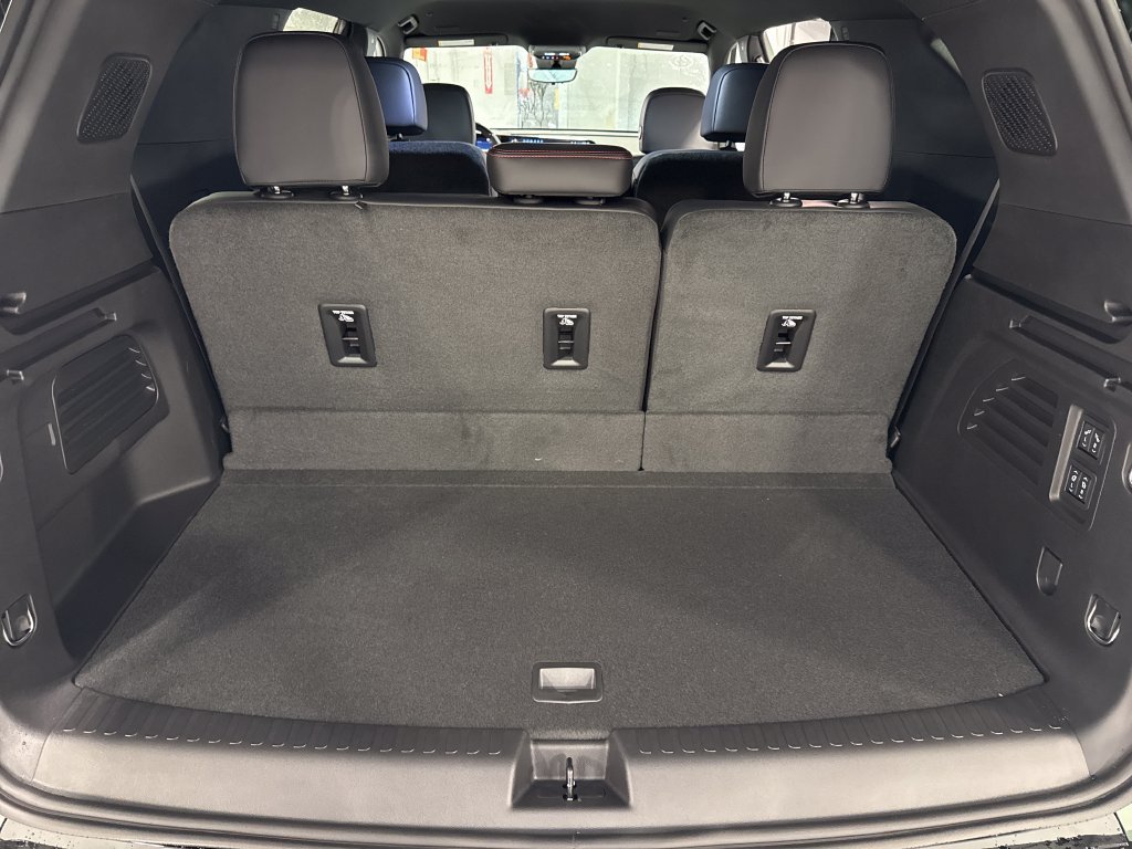 New 2027 Chevrolet Traverse RS AWD/4WD image 41