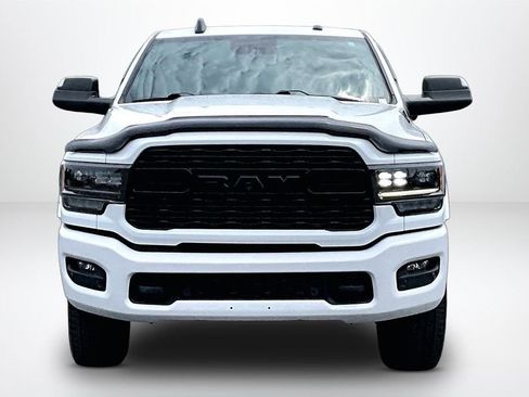 Used 2022 RAM 2500 Limited AWD/4WD image 2