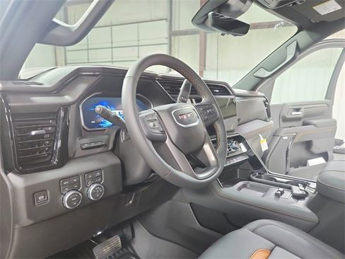 New 2026 GMC Sierra 2500 AT4 w/ AT4 Premium Plus Package image 18
