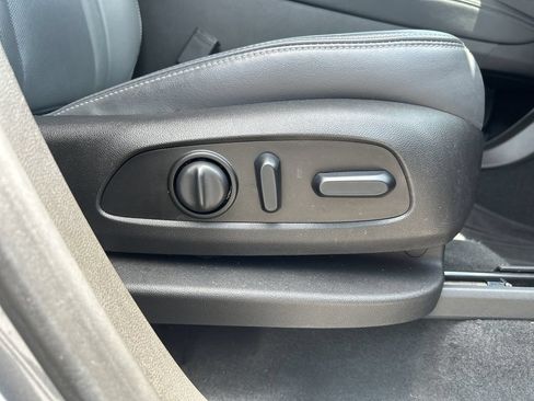 Used 2018 Buick Enclave Premium w/ Experience Buick Package FWD image 34