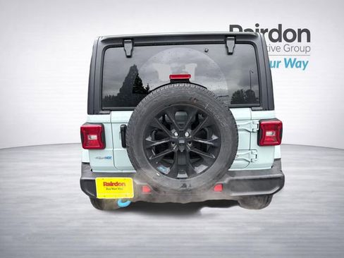 Used 2023 Jeep Wrangler Unlimited Sahara AWD/4WD image 8
