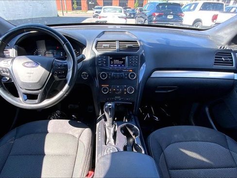Used 2019 Ford Explorer XLT AWD/4WD image 15