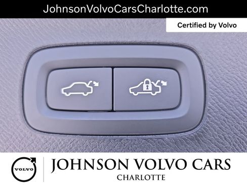 Used 2025 Volvo XC90 B5 Core AWD/4WD image 15