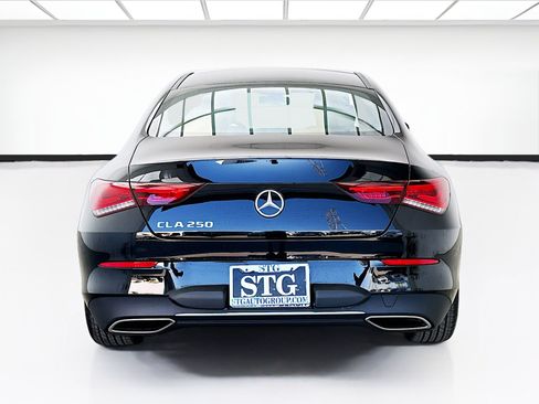Used 2023 Mercedes-Benz CLA 250 w/ Premium Package image 5