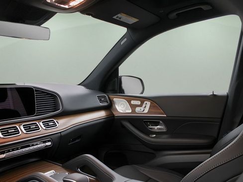 Used 2025 Mercedes-Benz GLE 350 4MATIC image 15