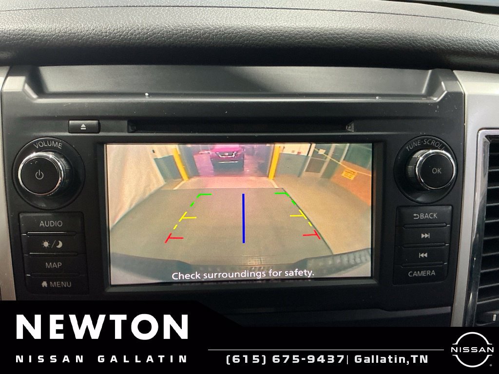 Used 2019 Nissan Titan SV w/ SV Convenience Package RWD image 9