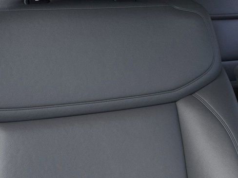 New 2026 Ford Expedition Active image 16