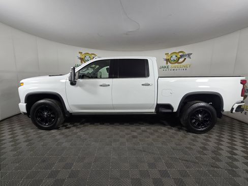 Used 2021 Chevrolet Silverado 3500 High Country w/ Z71 Off-Road Package image 4