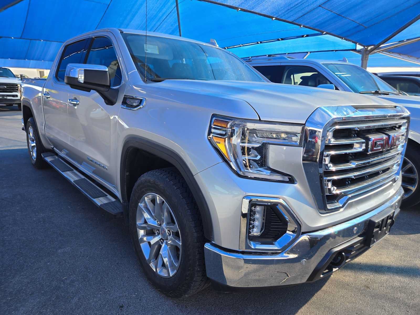 Used 2019 GMC Sierra 1500 SLT AWD/4WD image 2