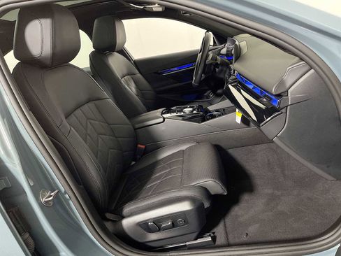 Used 2024 BMW i5 M60 w/ Premium Package image 22