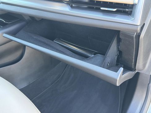 Used 2024 Cadillac XT4 Premium Luxury image 30