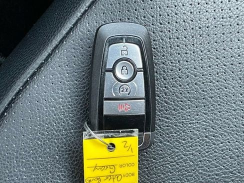 Used 2023 Ford Bronco Outer Banks AWD/4WD image 35