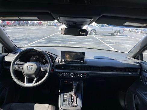 Used 2023 Honda CR-V Sport image 10