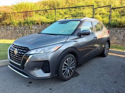 Used 2024 Nissan Kicks SV w/ Exterior Package