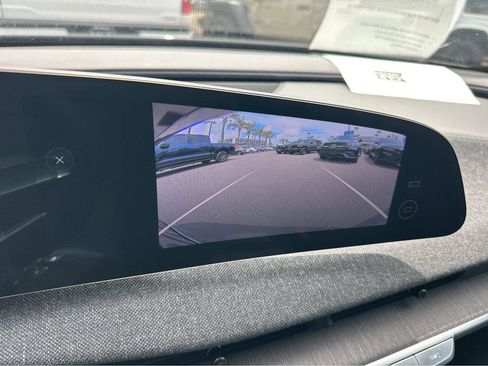 Used 2024 Lucid Air Pure RWD image 6