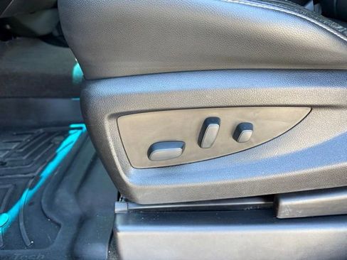 Used 2018 Chevrolet Silverado 1500 LT w/ All Star Edition AWD/4WD image 33