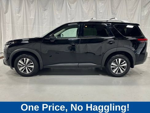 Used 2024 Nissan Pathfinder SL AWD/4WD image 4
