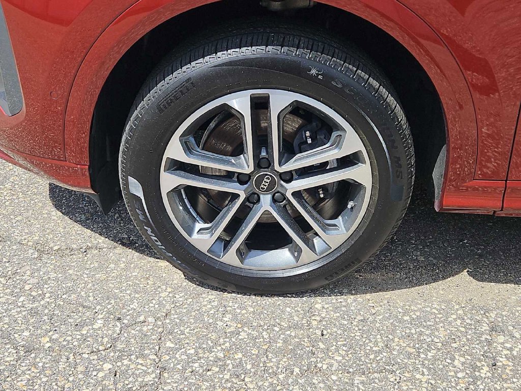Certified 2025 Audi Q5 Premium w/ Premium Plus AWD/4WD image 2