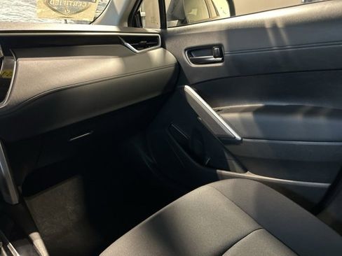 Used 2024 Toyota Corolla Cross LE image 22