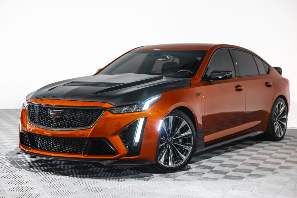 Used 2022 Cadillac CT5 V Blackwing w/ Carbon Fiber Package 2 RWD image 12