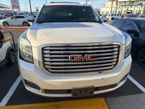Used 2019 GMC Yukon SLT w/ Premium Edition image 2
