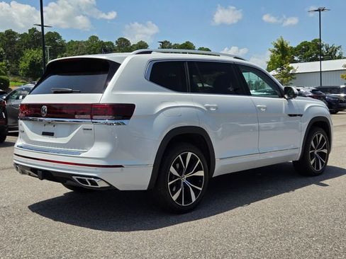 Used 2024 Volkswagen Atlas SEL Premium R-Line AWD/4WD image 5