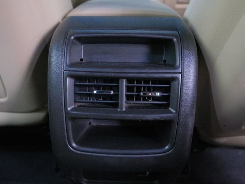 Used 2019 Cadillac XT5 FWD image 31