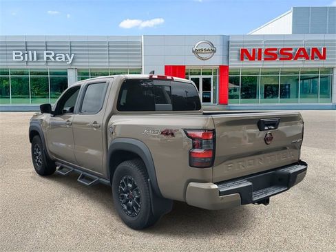 Used 2023 Nissan Frontier PRO-4X w/ Pro-4X Premium Package image 3