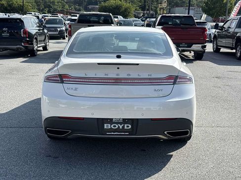 Used 2019 Lincoln MKZ Premiere FWD image 7
