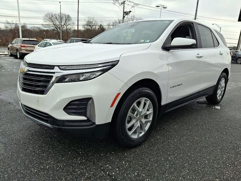 Certified 2022 Chevrolet Equinox LT image 3