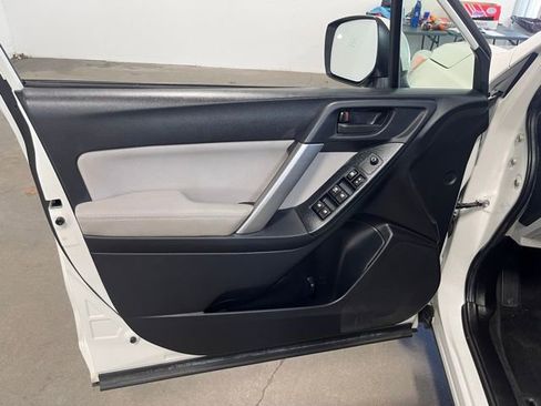 Used 2015 Subaru Forester 2.5i Premium w/ Popular Package #2 image 24