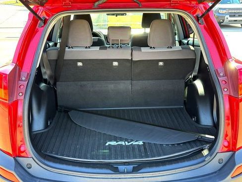 Used 2015 Toyota RAV4 LE image 7