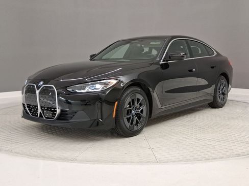 Used 2023 BMW i4 eDrive35 RWD image 38