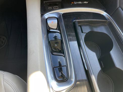 Used 2022 Buick Enclave Premium w/ Experience Buick Package image 26