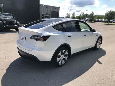 Used 2021 Tesla Model Y Long Range AWD/4WD image 6