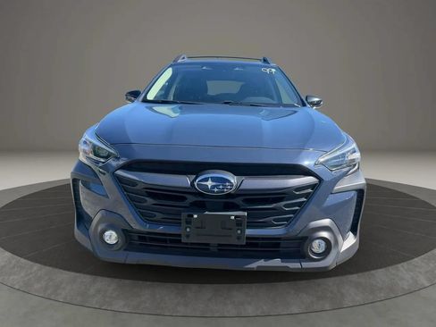 Used 2024 Subaru Outback Premium AWD/4WD image 2
