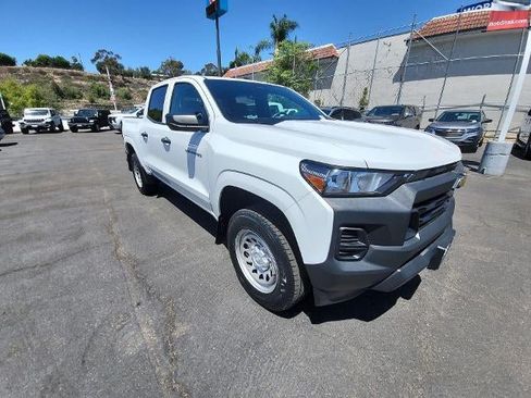 Used 2024 Chevrolet Colorado W/T RWD image 2