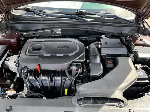 Used 2018 Kia Optima LX FWD image 9