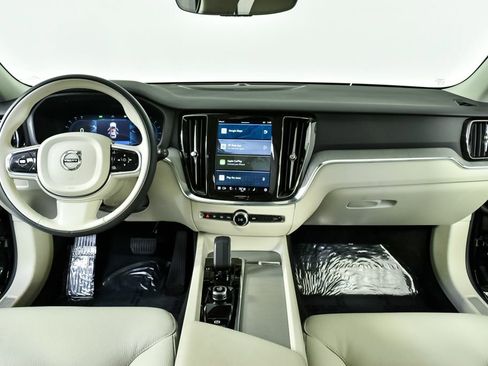 Certified 2024 Volvo V60 B5 Cross Country Plus image 20