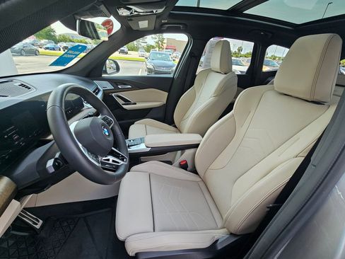 Used 2025 BMW X1 xDrive28i w/ M Sport Package AWD/4WD image 21