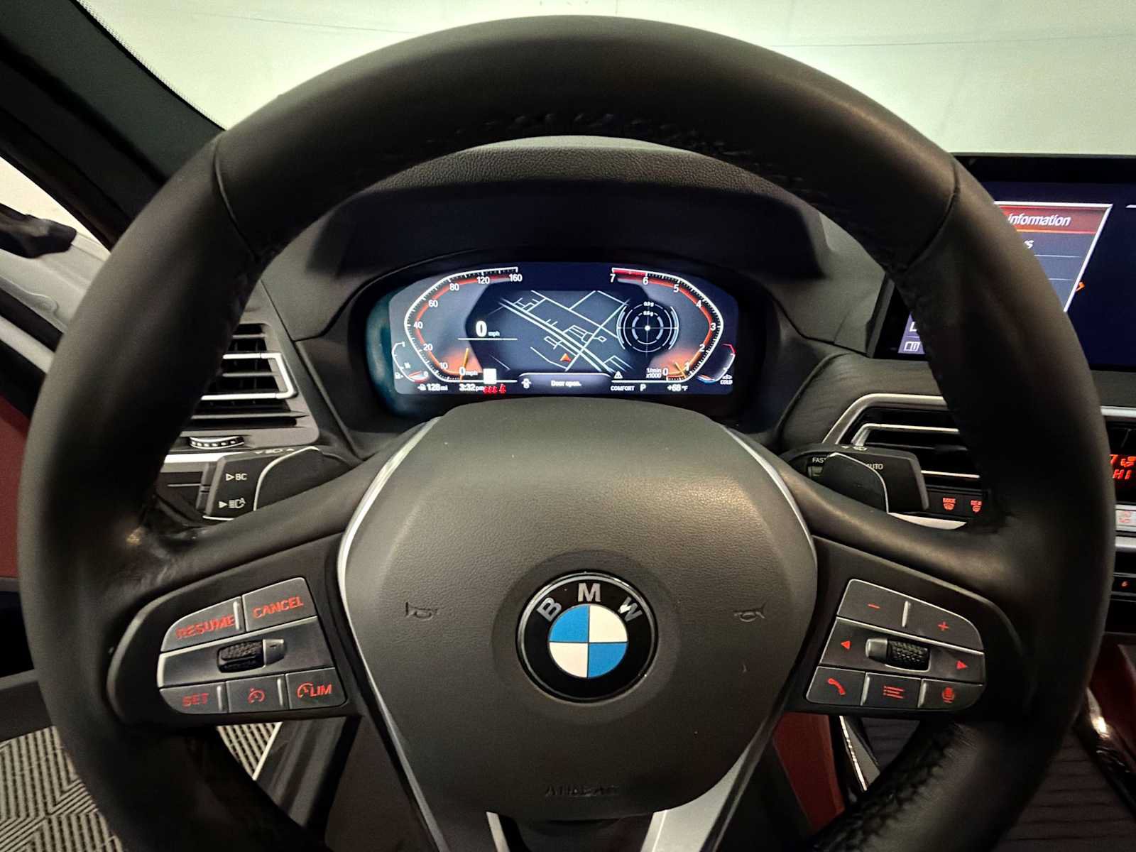 Used 2024 BMW X4 xDrive30i w/ Premium Package AWD/4WD image 13