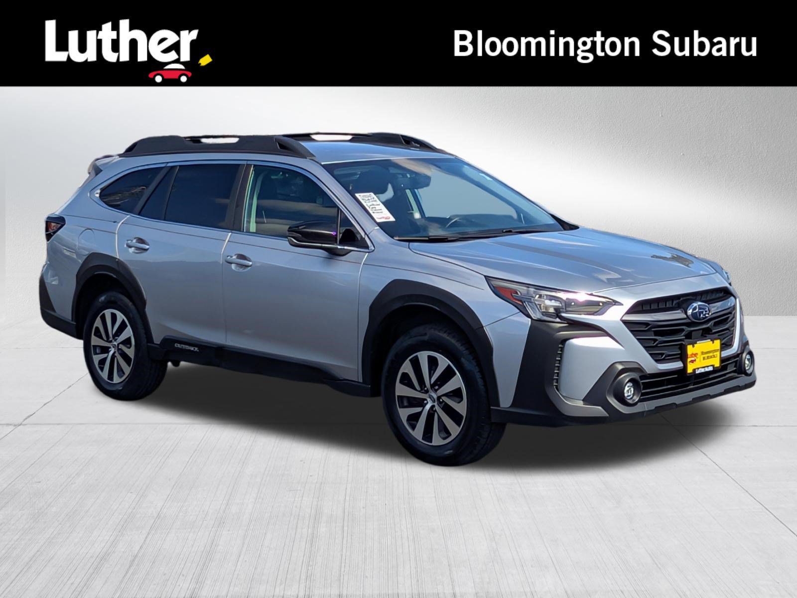 Used 2024 Subaru Outback Premium AWD/4WD image 1