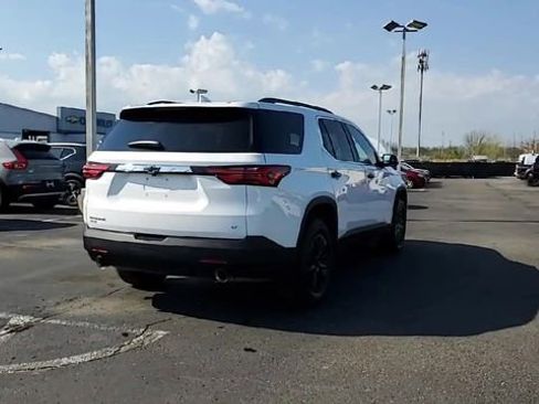 Certified 2023 Chevrolet Traverse LT FWD image 7