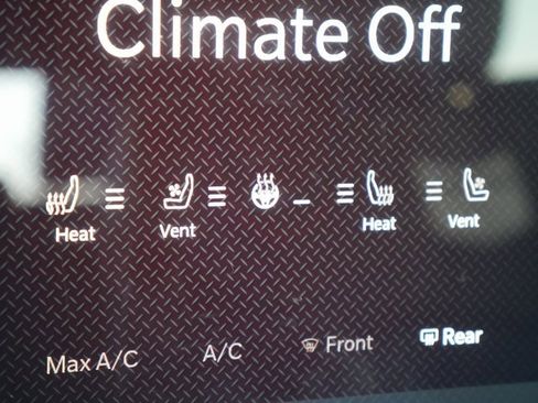 Used 2024 RAM 3500 Limited image 7