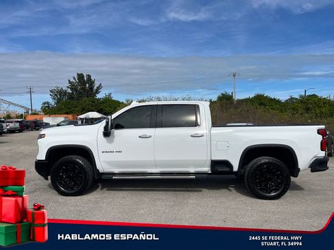 Used 2024 Chevrolet Silverado 2500 LTZ image 4