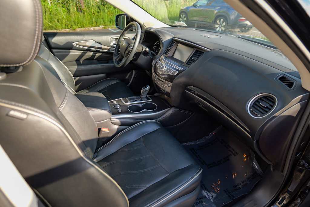 Used 2017 INFINITI QX60 Luxe w/ Premium Plus Package AWD/4WD image 36