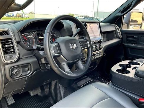 New 2026 RAM 5500 Tradesman w/ Chrome Appearance Group image 9