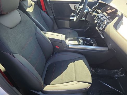 New 2026 Mercedes-Benz GLA 35 AMG 4MATIC image 10