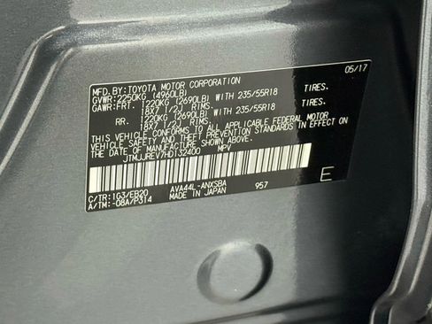 Used 2017 Toyota RAV4 SE image 54